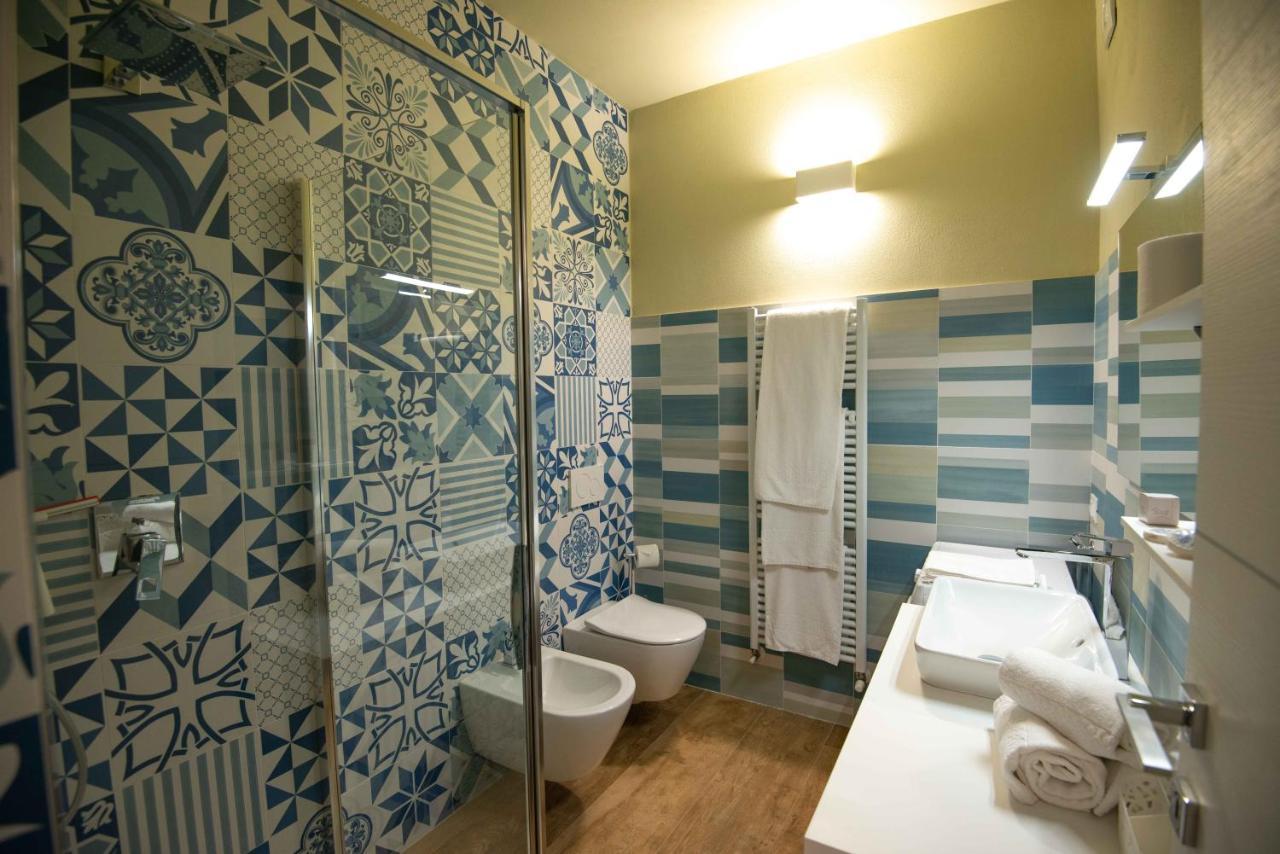 Sirmio Apartments - Narnia Stay シルミオーネ エクステリア 写真